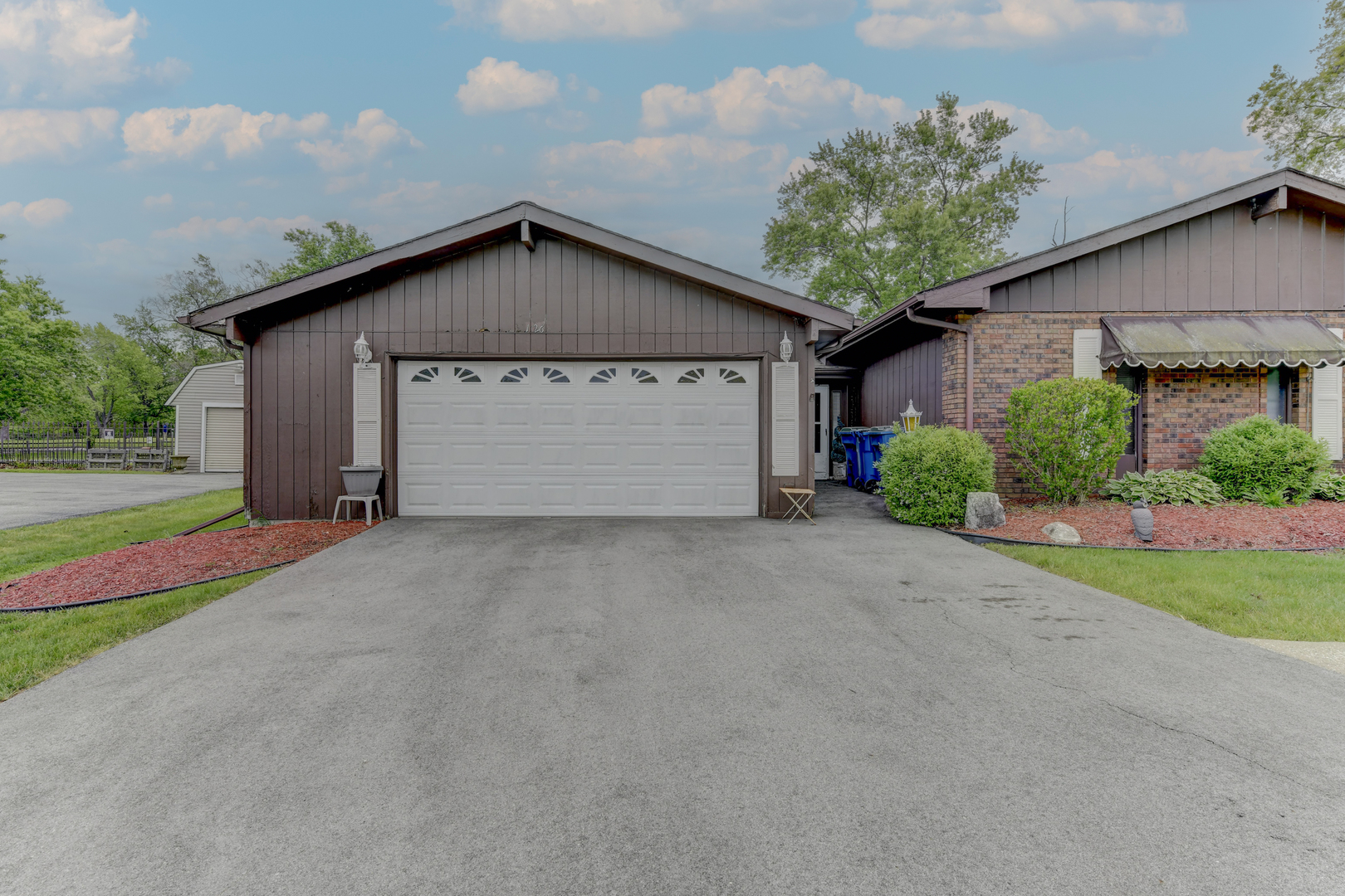 126 Denell Drive Property Photo 3