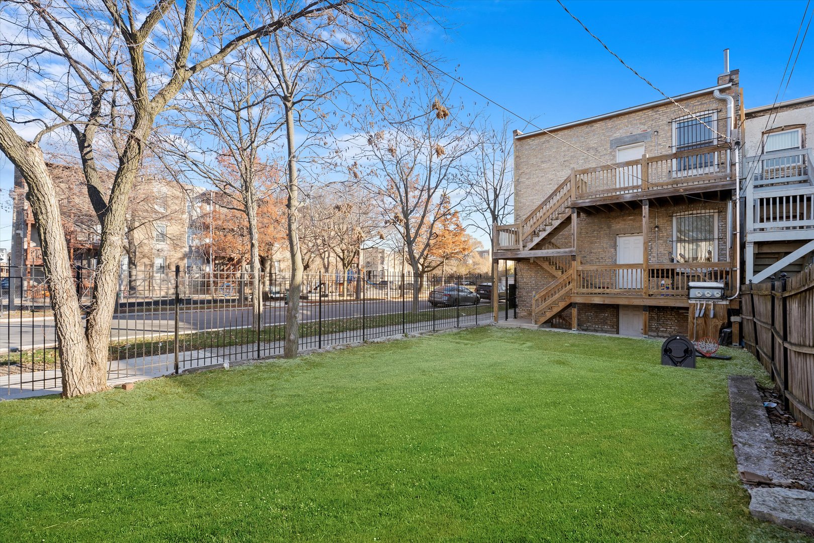 1500 S Trumbull Avenue Property Photo 7