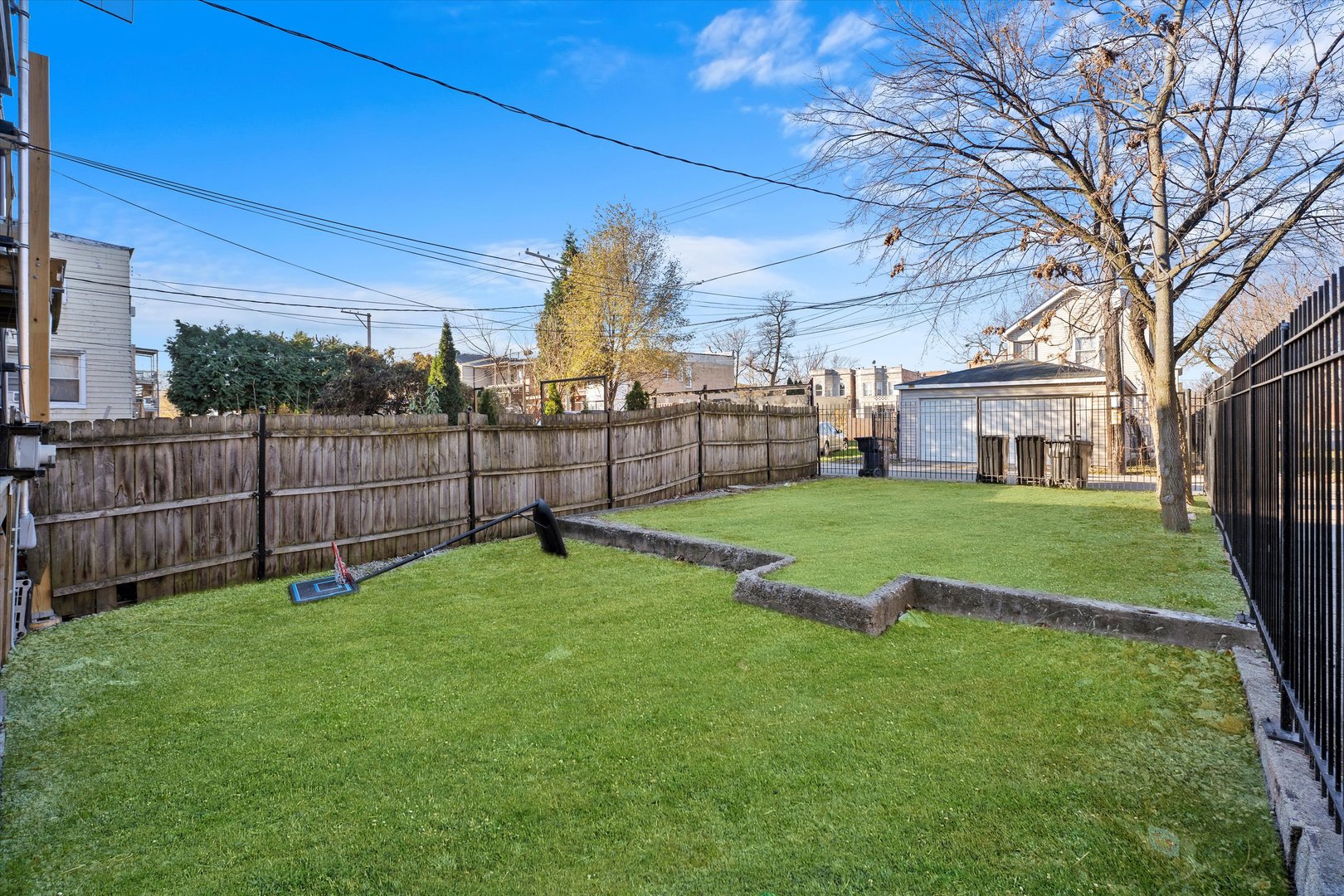 1500 S Trumbull Avenue Property Photo 8