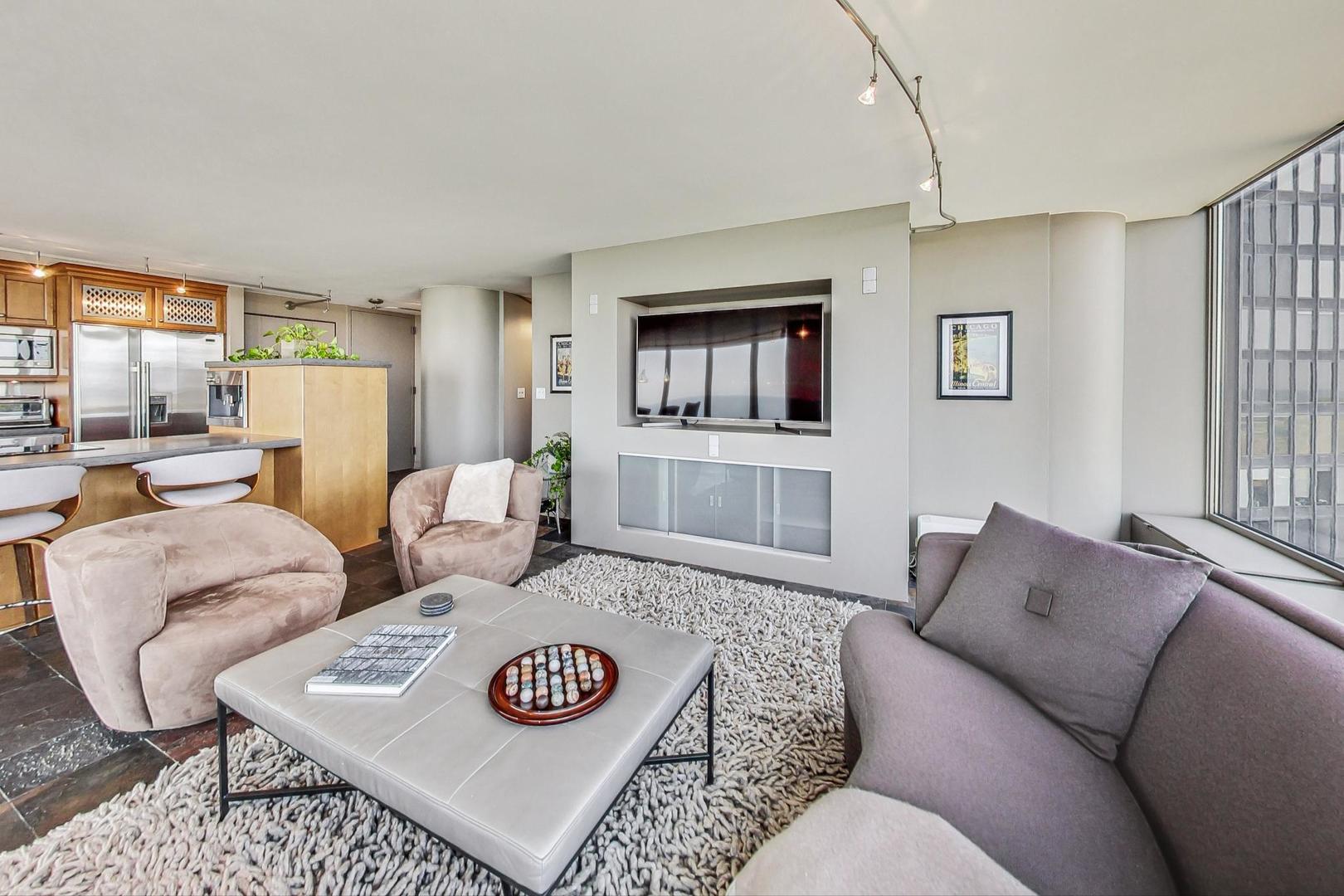 505 N Lake Shore Drive 708-709 Property Photo 16