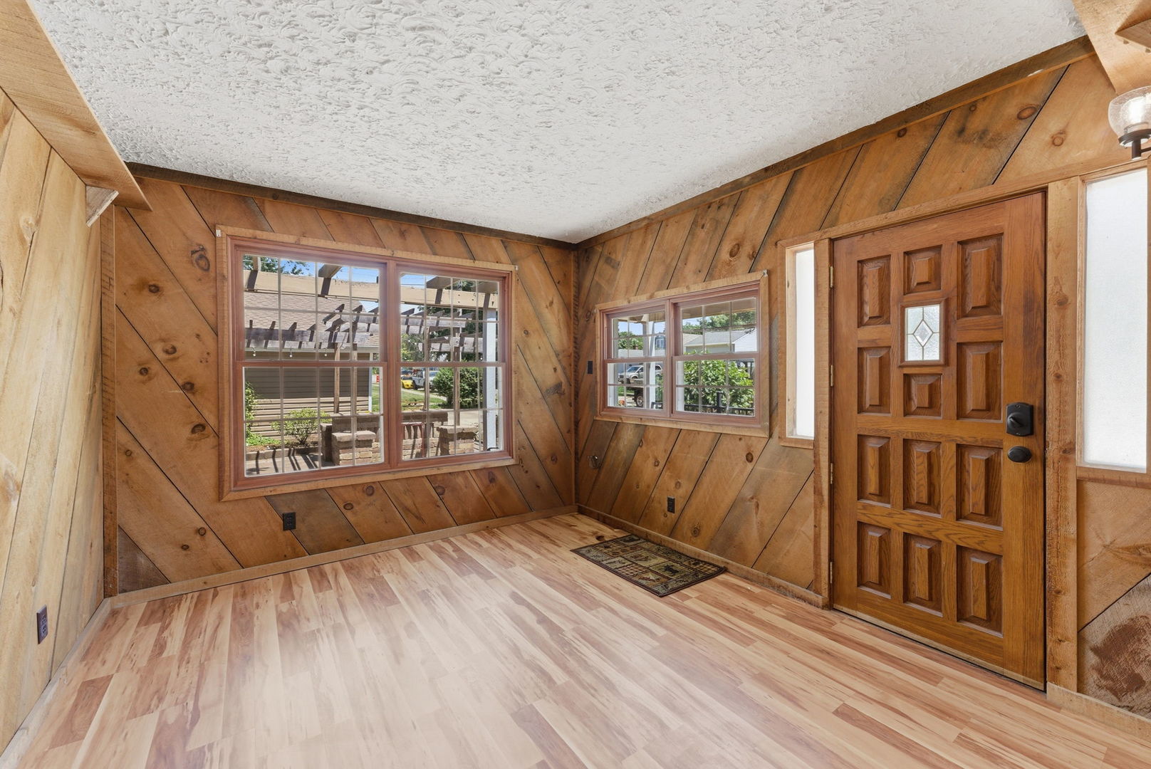 940 Jones Street Property Photo 11