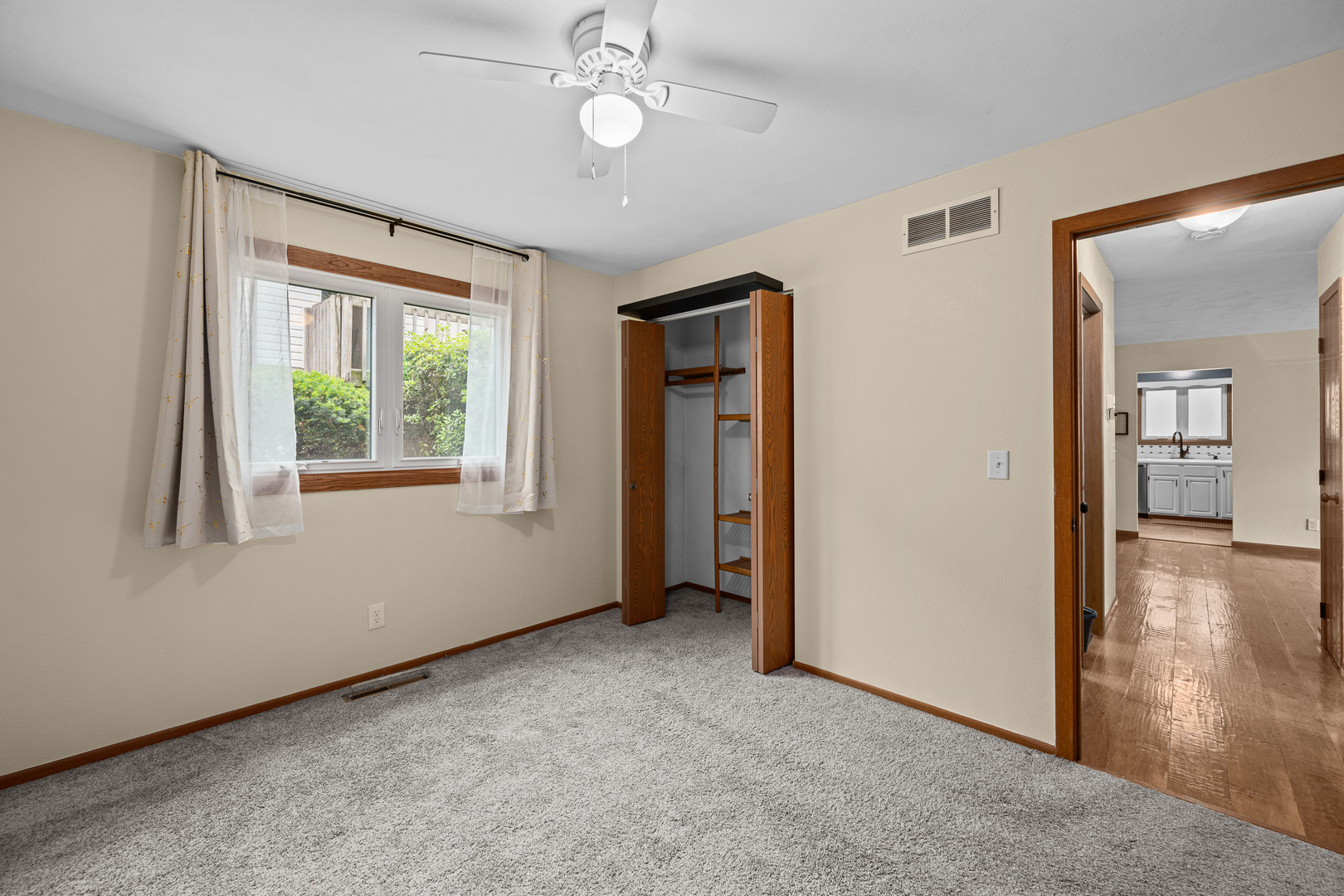 8504 Ridgewood Road 501 Property Photo 13