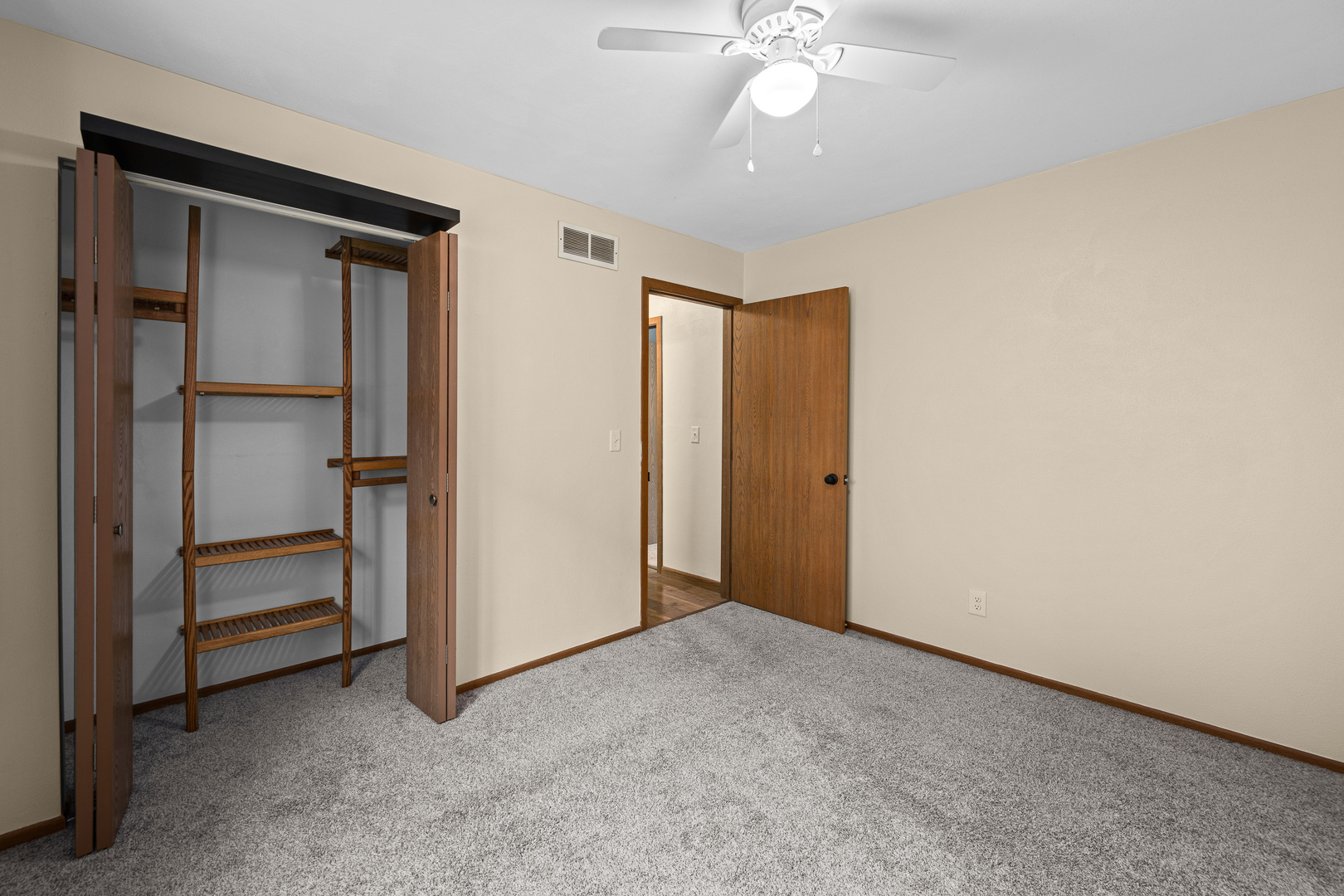 8504 Ridgewood Road 501 Property Photo 15