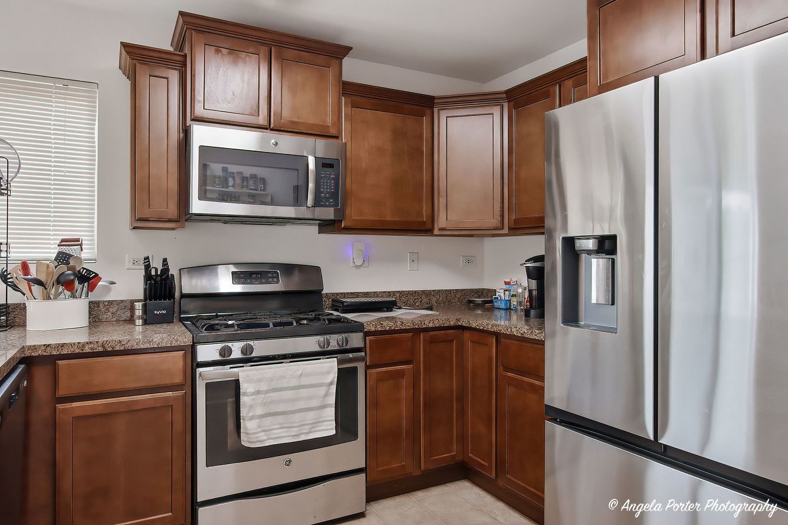 1090 Piccolo Lane Property Photo 8