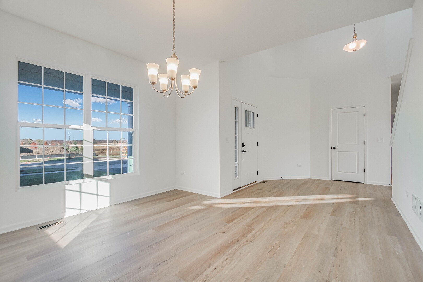 10902 Chadsey Circle Property Photo 5