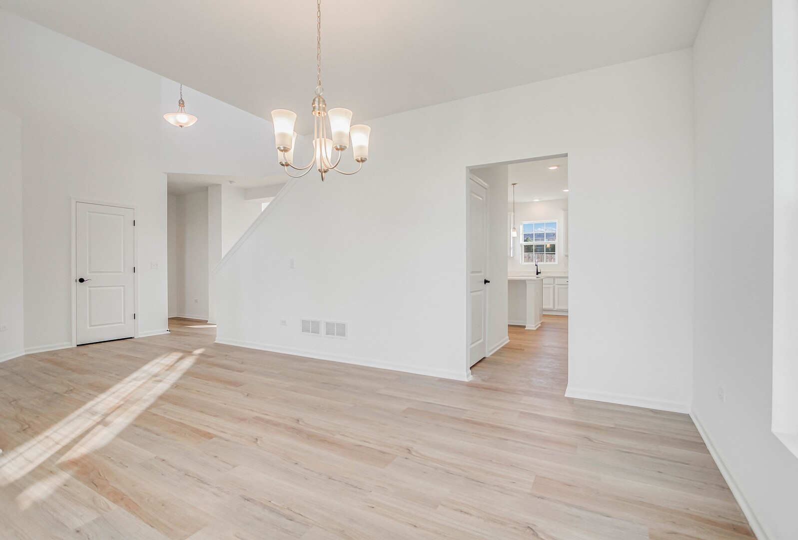 10902 Chadsey Circle Property Photo 6