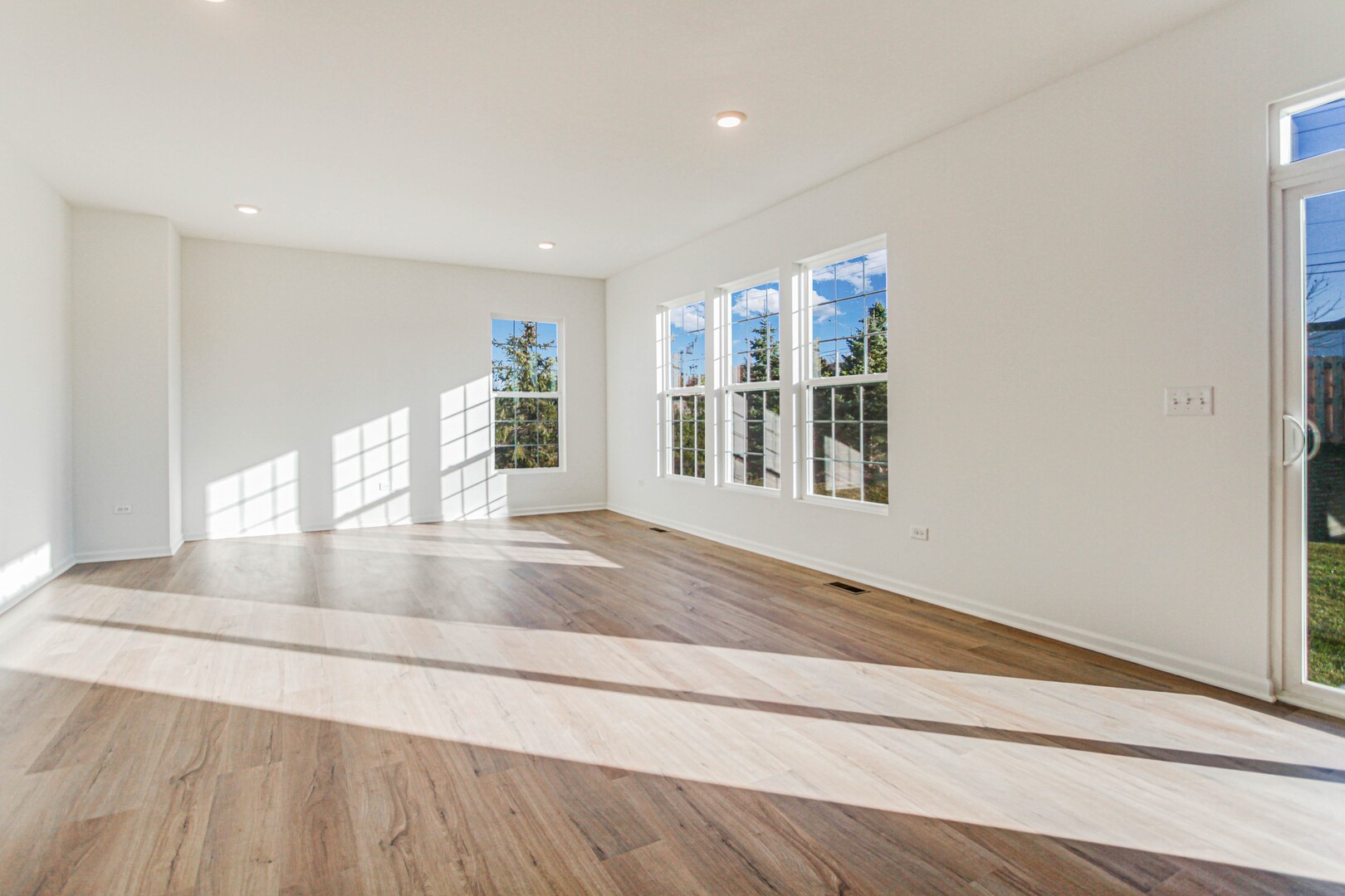 10902 Chadsey Circle Property Photo 9