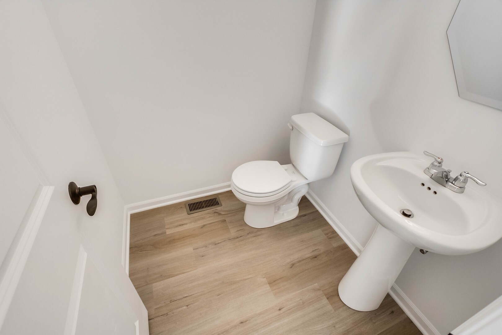 10902 Chadsey Circle Property Photo 18