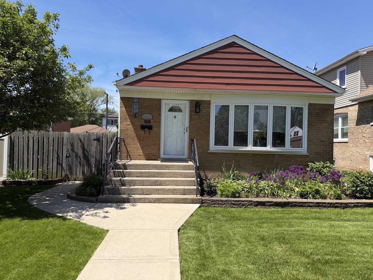3442 Prairie Avenue Property Photo 2
