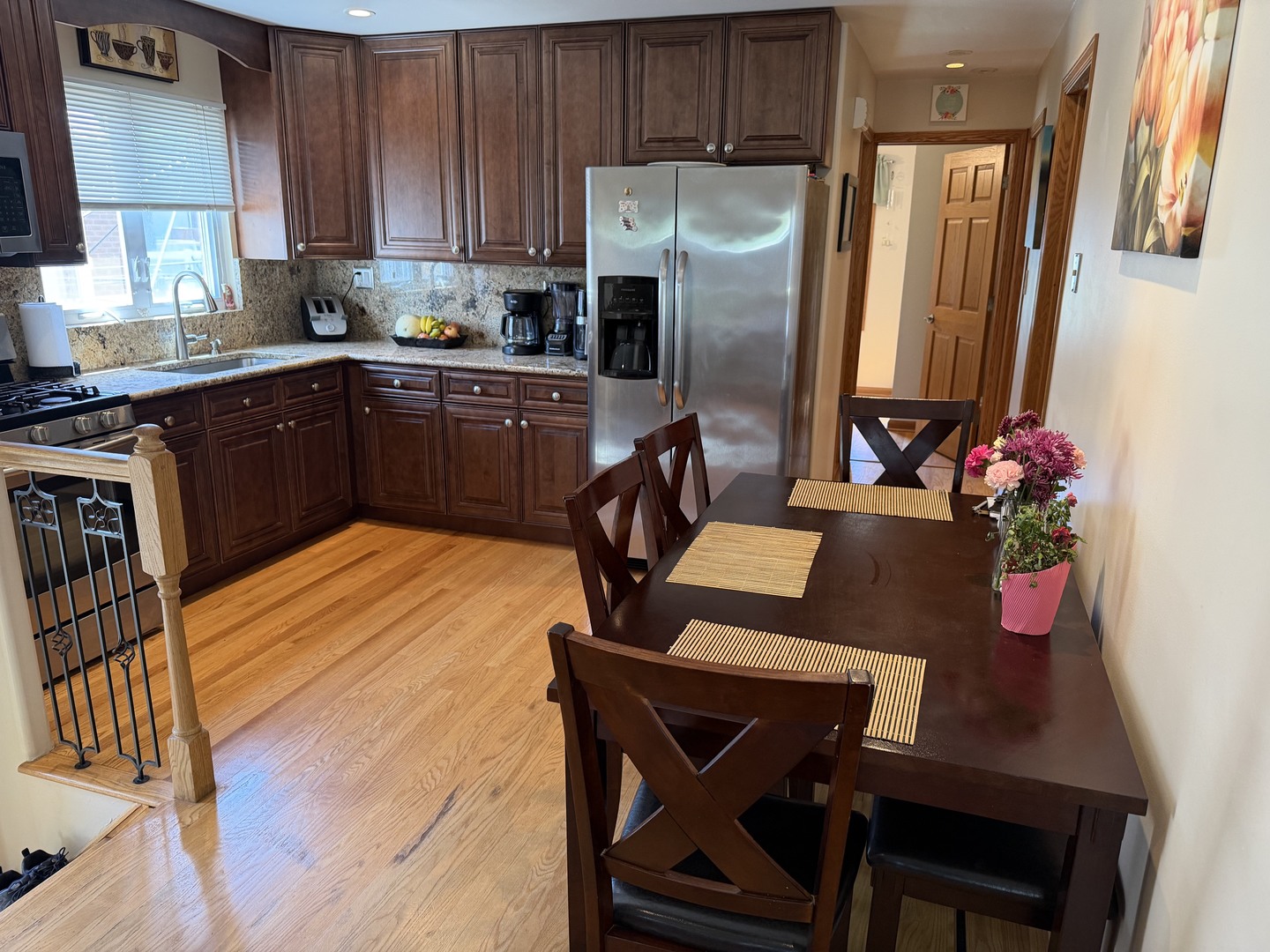3442 Prairie Avenue Property Photo 8