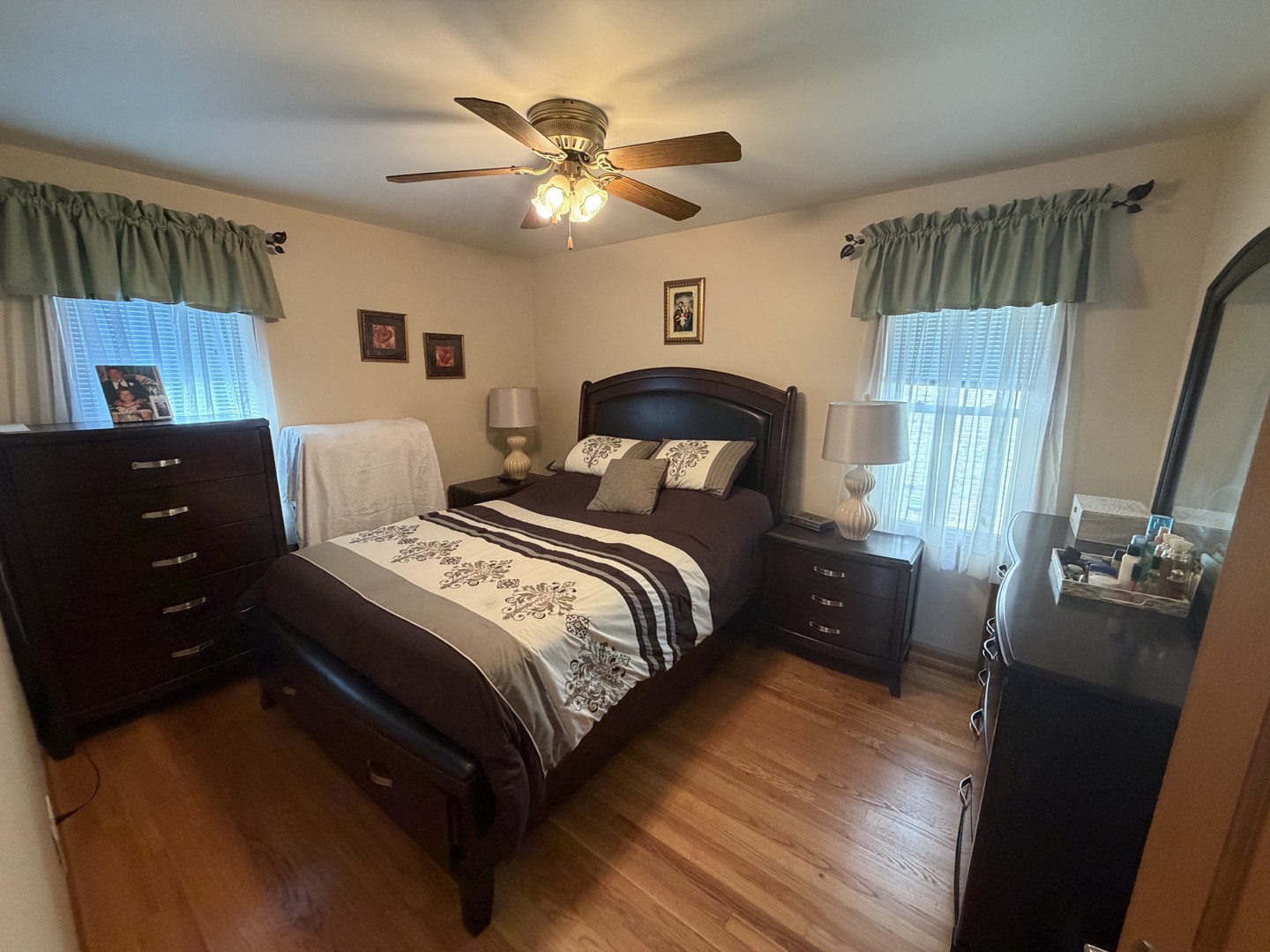 3442 Prairie Avenue Property Photo 12