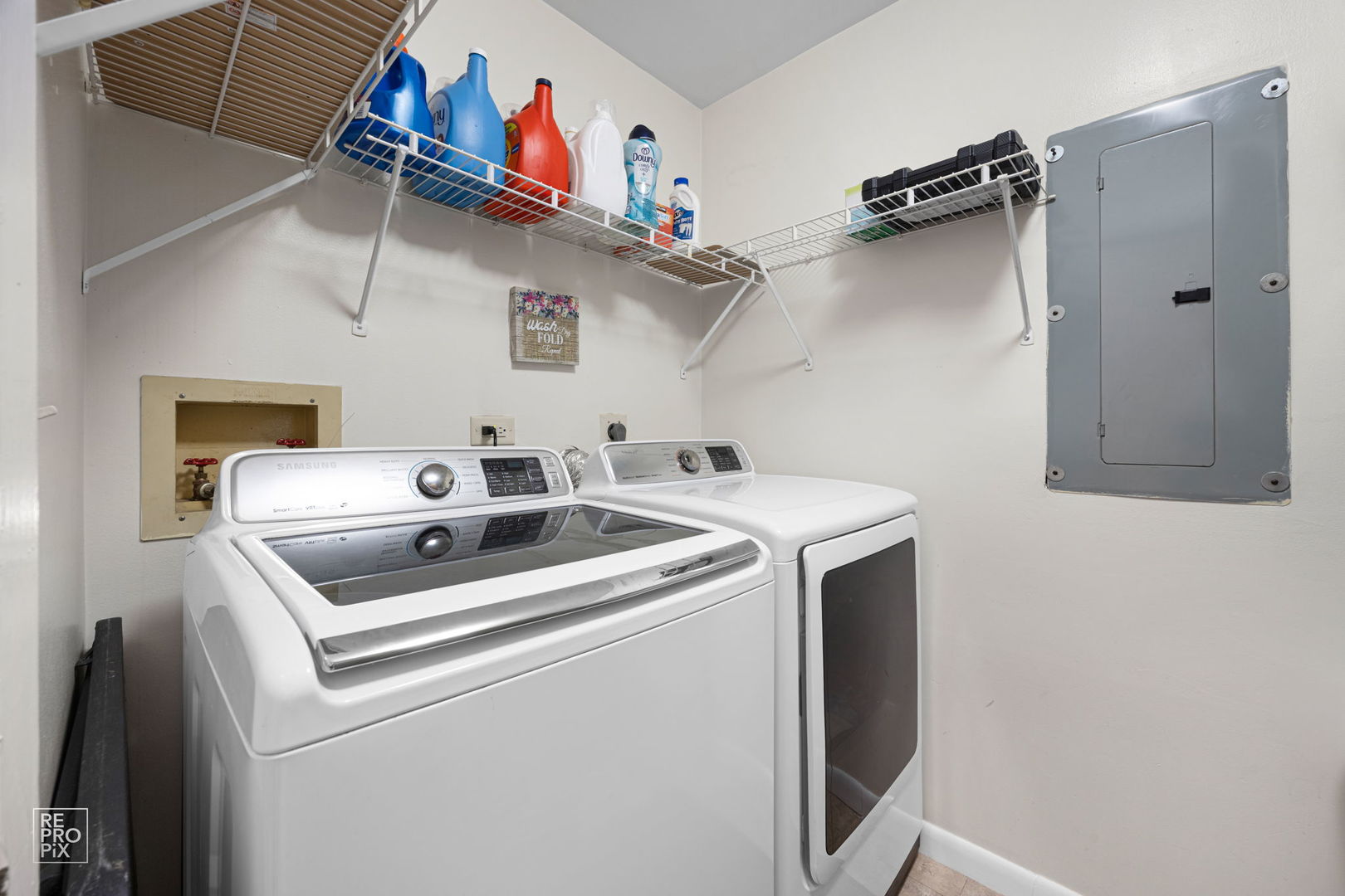 156 W Golf Road E Property Photo 16