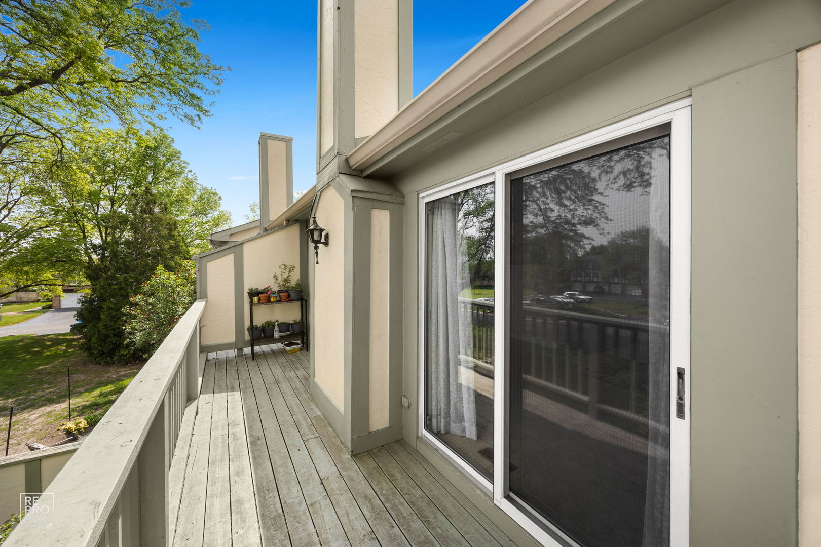 156 W Golf Road E Property Photo 17