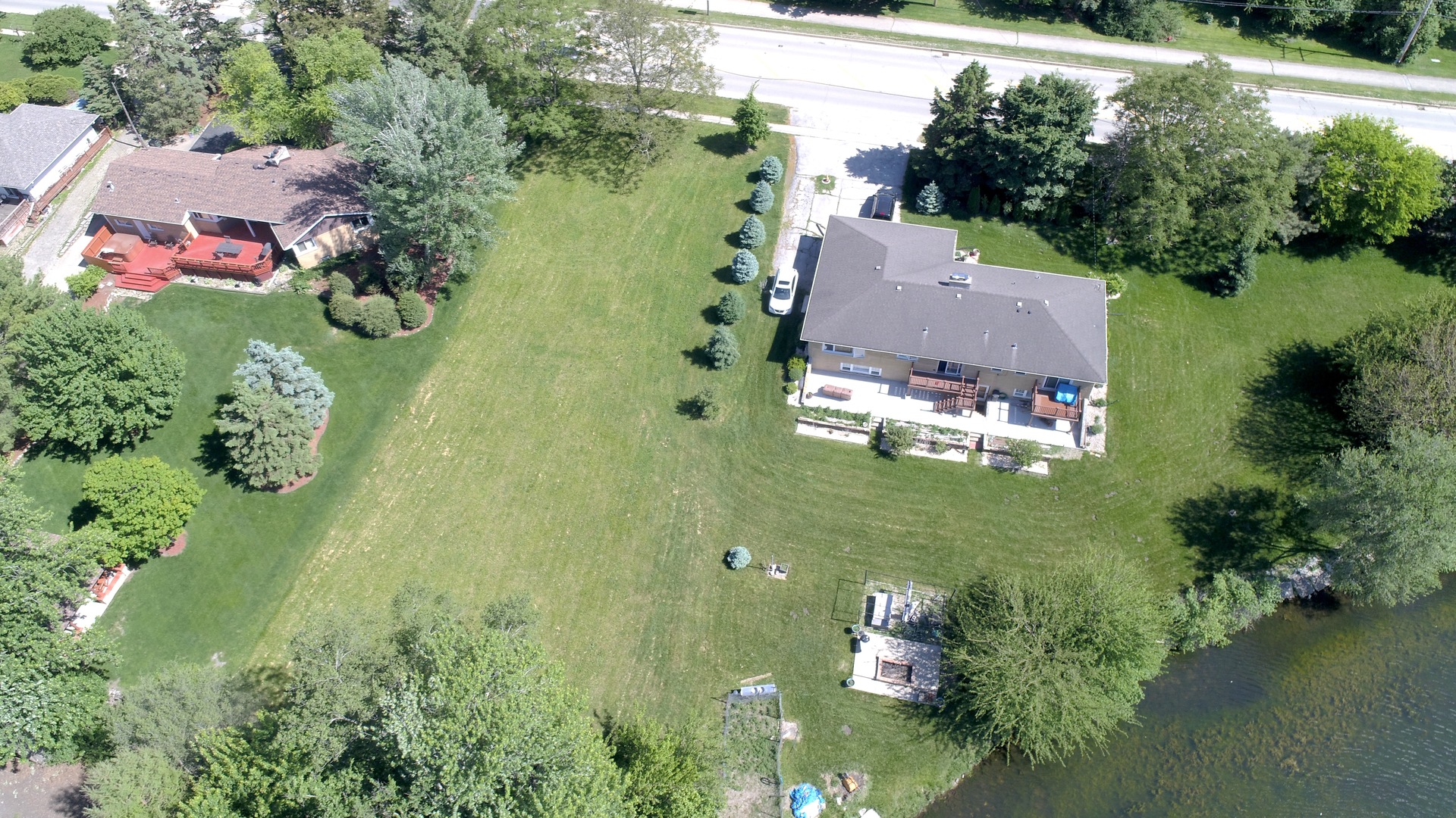 730 Plainfield Road Property Photo 6