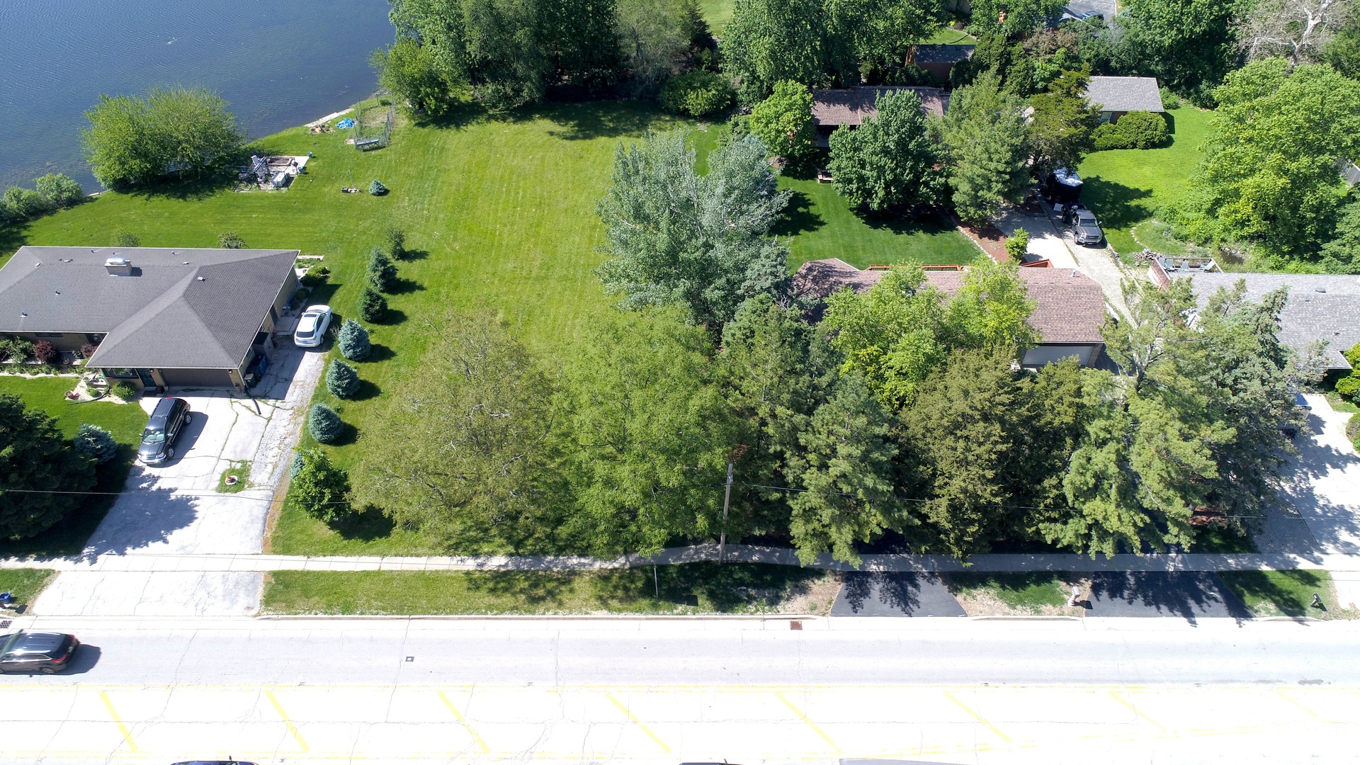 730 Plainfield Road Property Photo 7