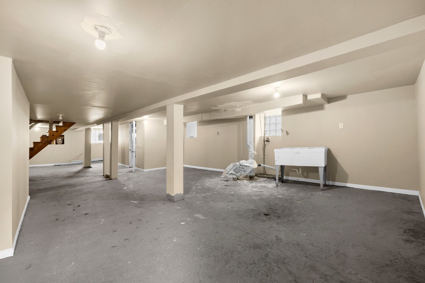 7842-7844 S Union Avenue Property Photo 11