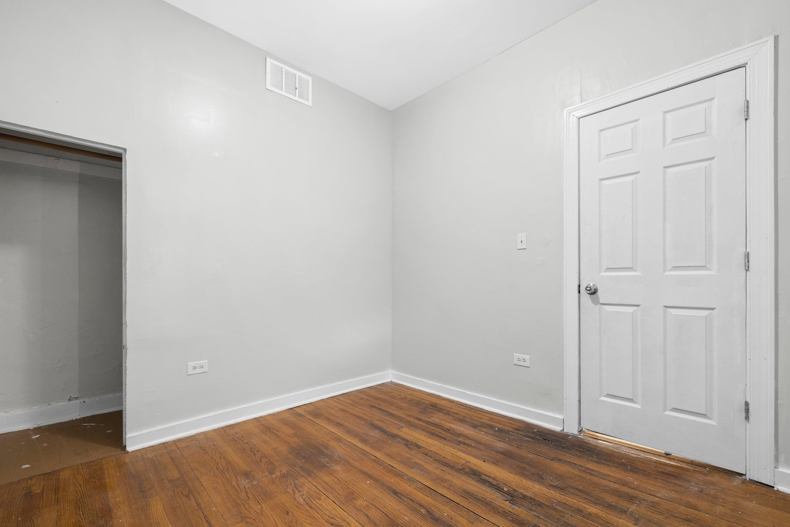 7842-7844 S Union Avenue Property Photo 40