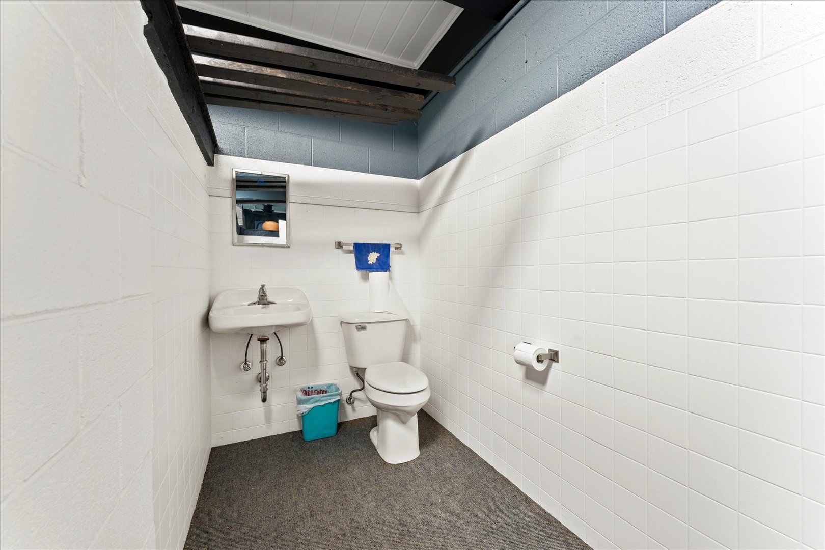 27 Hickory Lane Property Photo 44