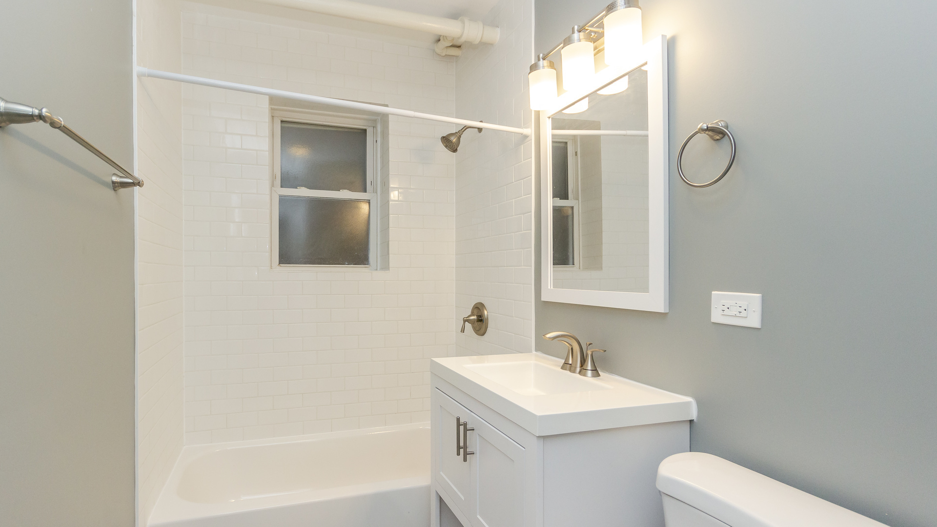 1509 N Avers Avenue Property Photo 7