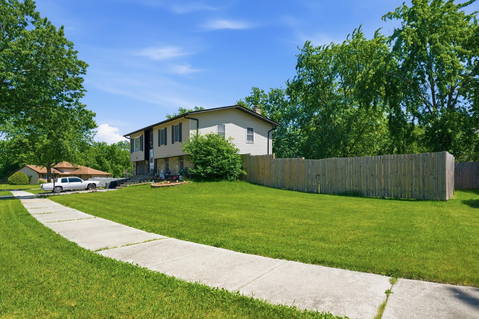 5101 Riverside Drive Property Photo 30