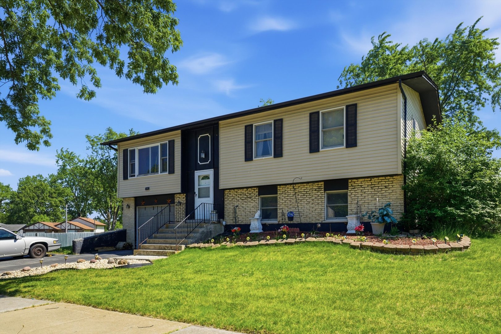 5101 Riverside Drive Property Photo 31