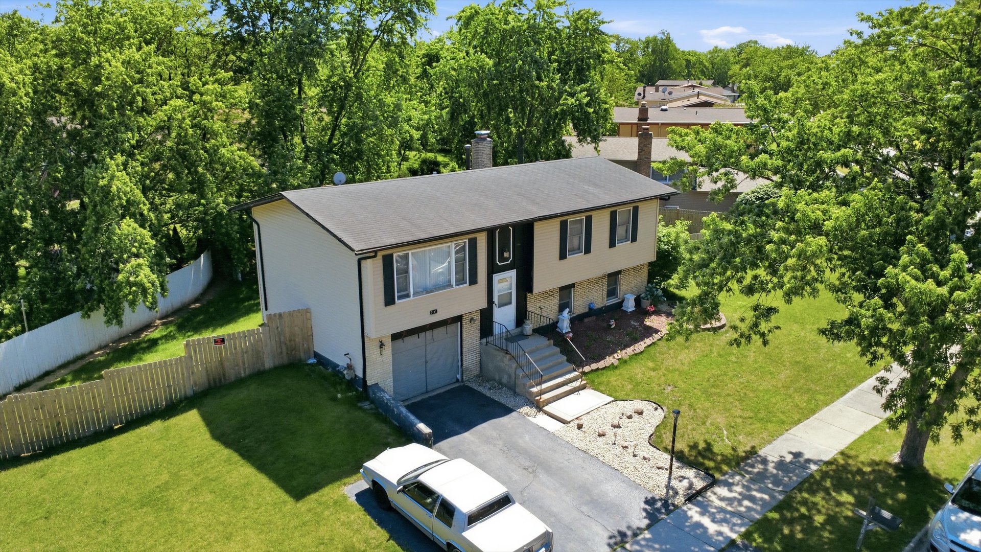 5101 Riverside Drive Property Photo 32