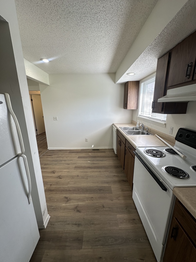 906 Pomona Drive 906 Property Photo 7
