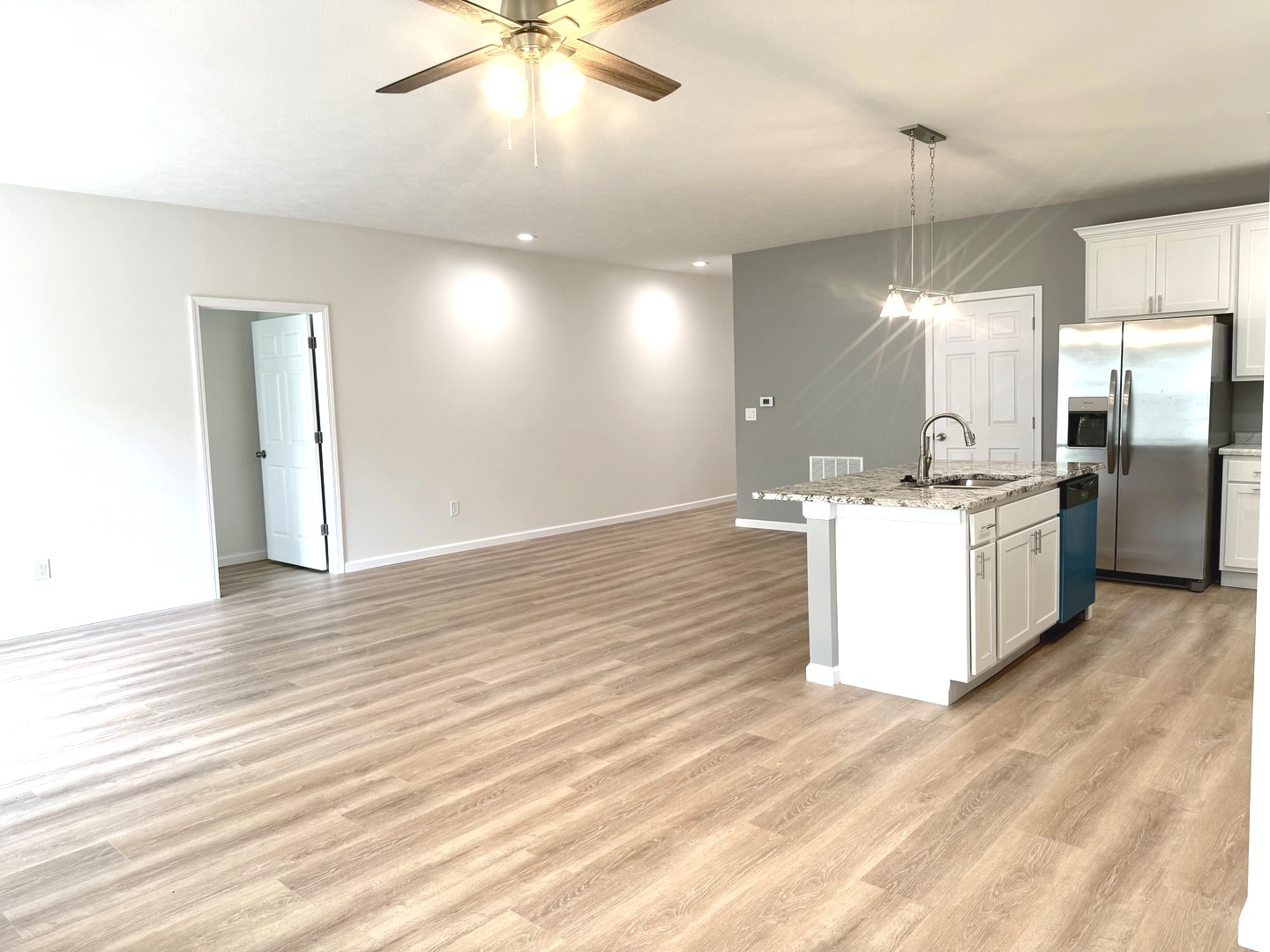 1108 Midway Court Property Photo 8