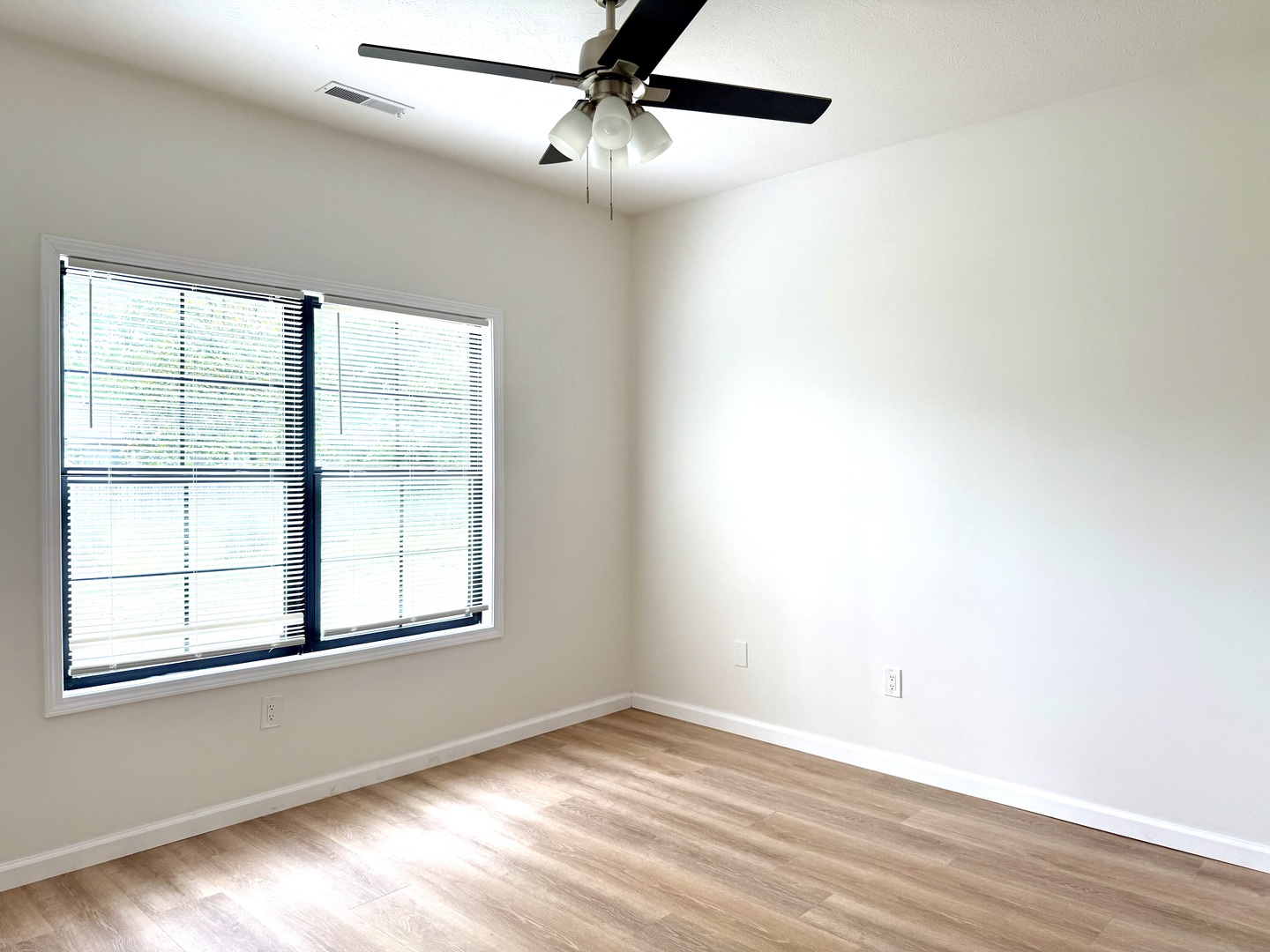 1108 Midway Court Property Photo 13