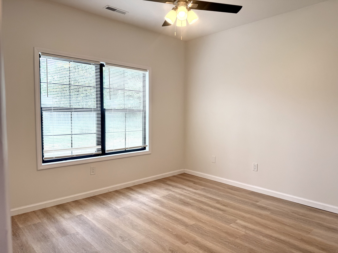 1108 Midway Court Property Photo 15