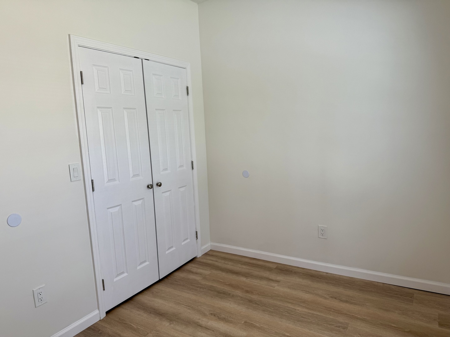 1108 Midway Court Property Photo 16