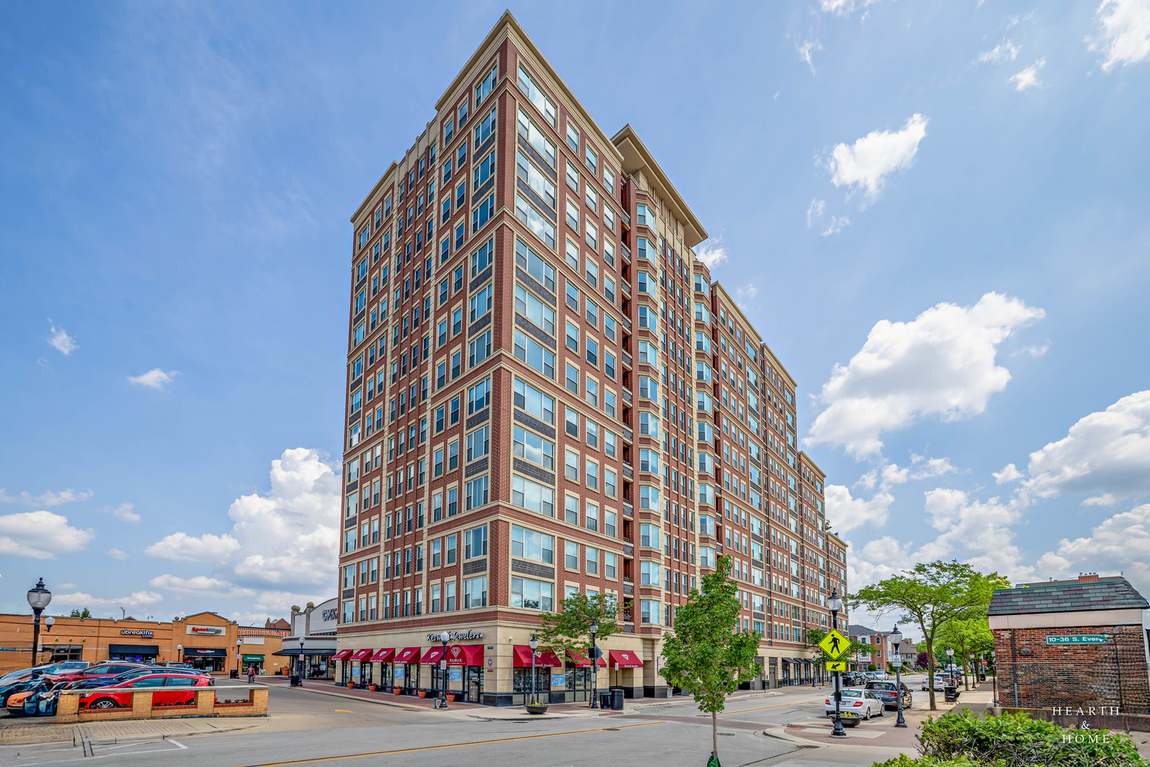 77 S Evergreen Avenue 806 Property Photo 1