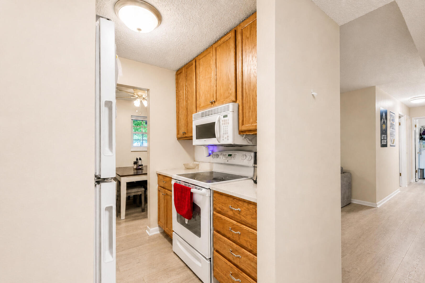 511 Broadway Avenue 101 Property Photo 3