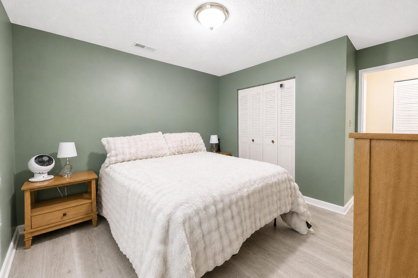 511 Broadway Avenue 101 Property Photo 14