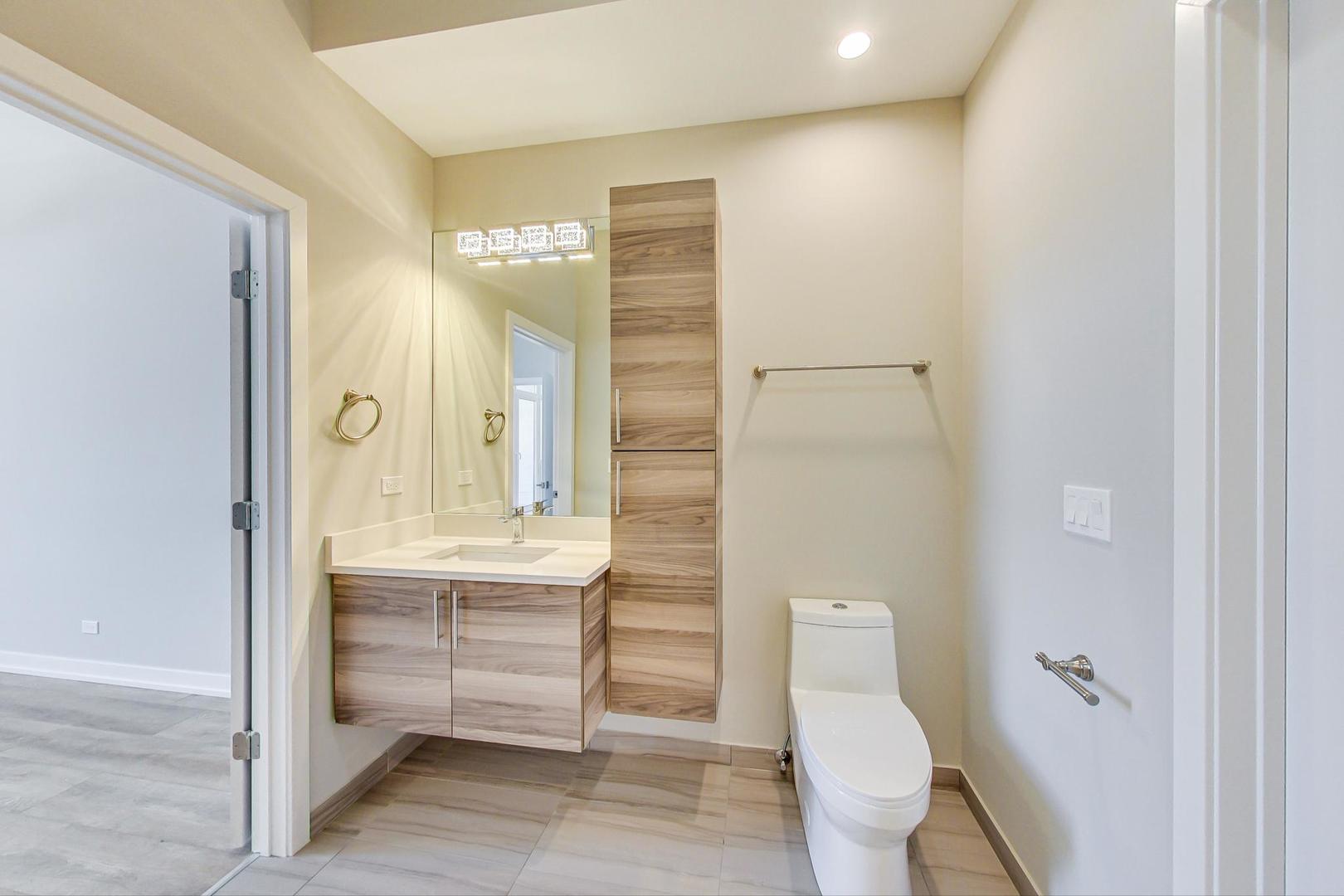 8025 Skokie Boulevard 302 Property Photo 11