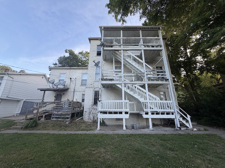 511 W 6th Street Property Photo 3