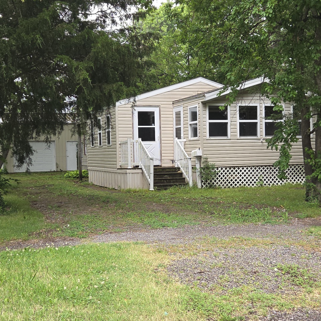 309 W Sylvia Avenue Property Photo 1
