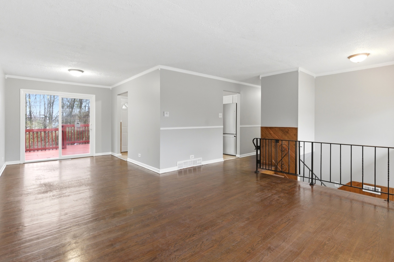 15217 Waterman Drive Property Photo 4