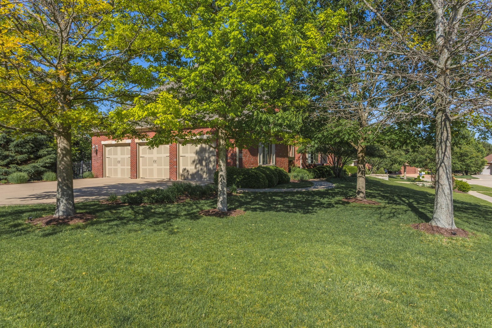 4 Bohrer Court Property Photo 2