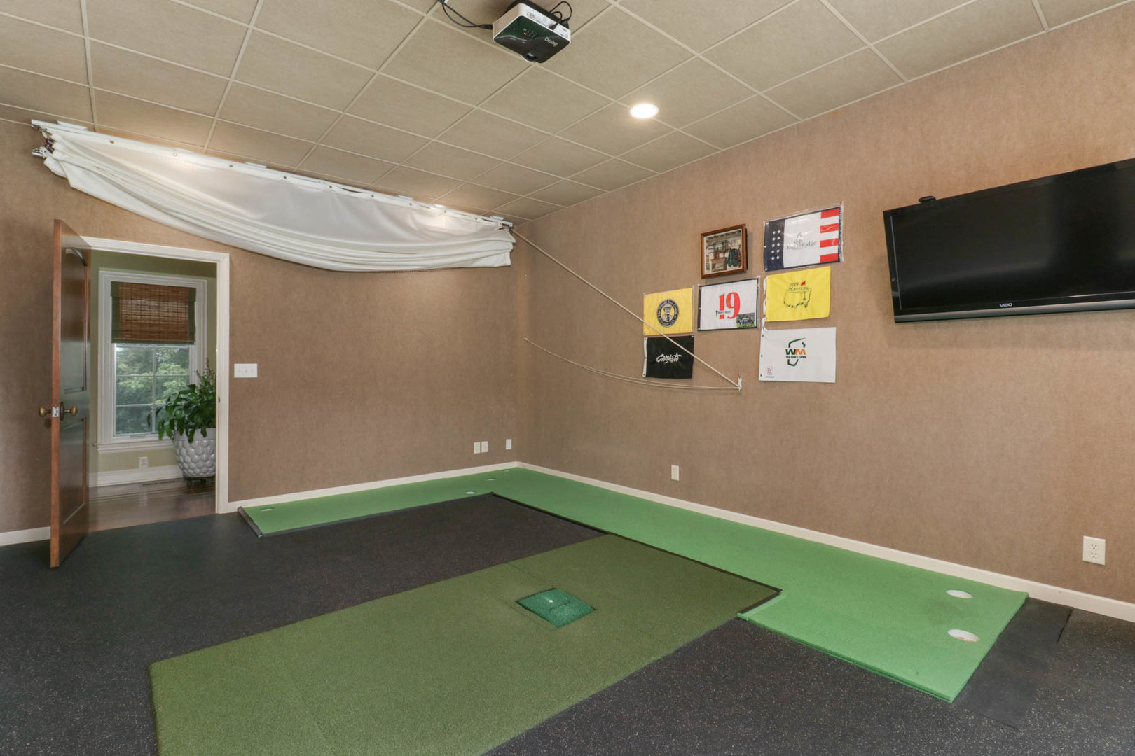 4 Bohrer Court Property Photo 27
