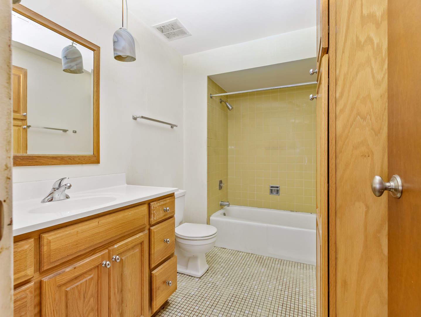709 79th Street 404 Property Photo 11