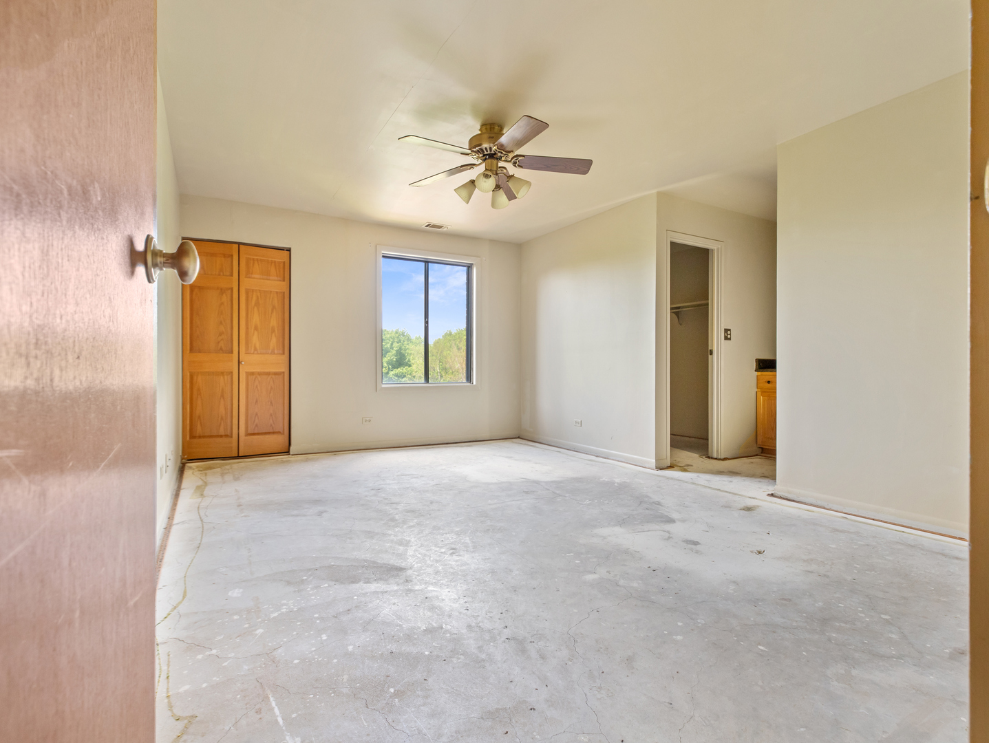 709 79th Street 404 Property Photo 12