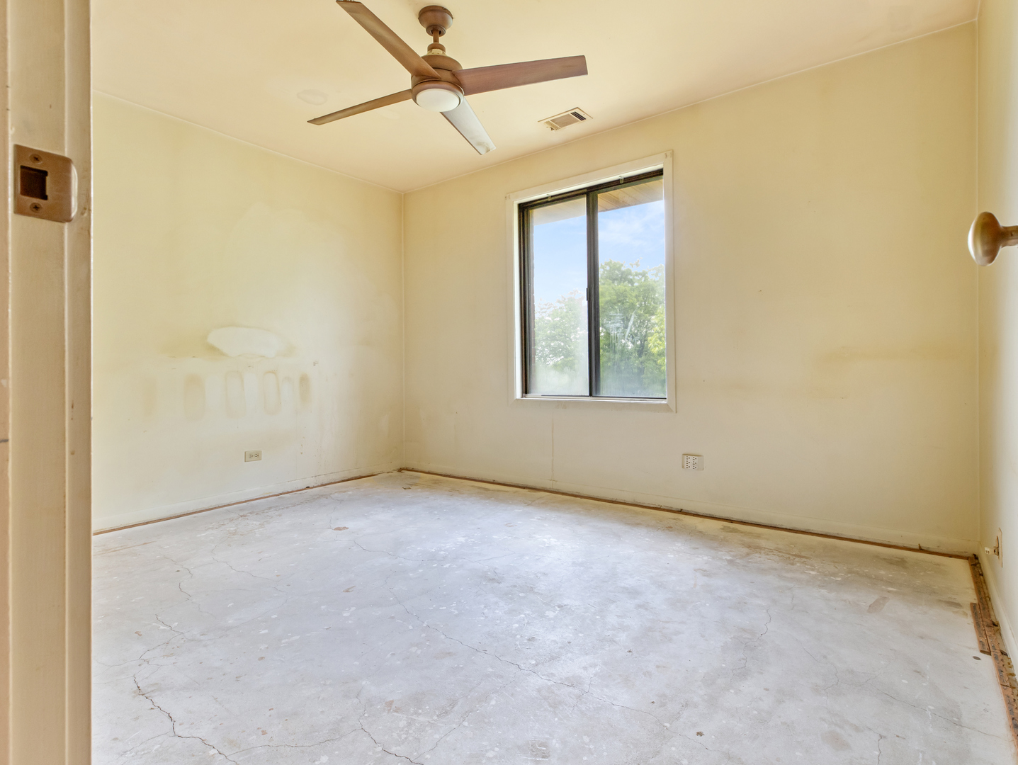 709 79th Street 404 Property Photo 13