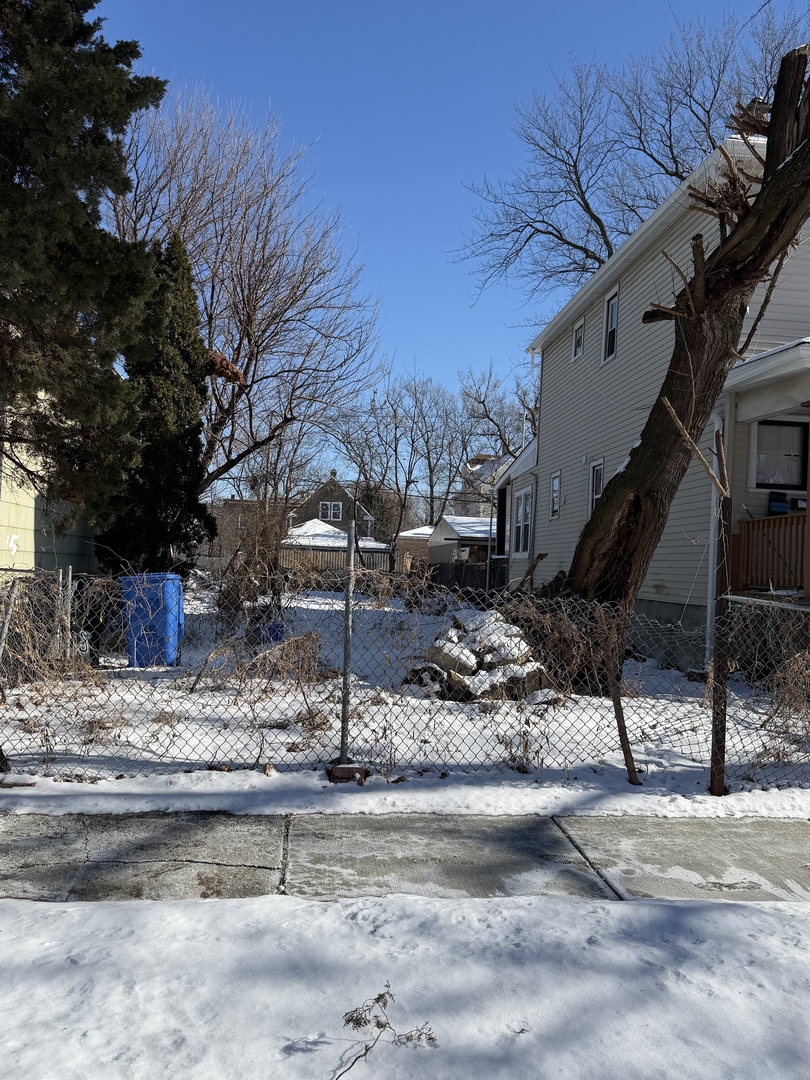 4415 W Congress Parkway Property Photo 1