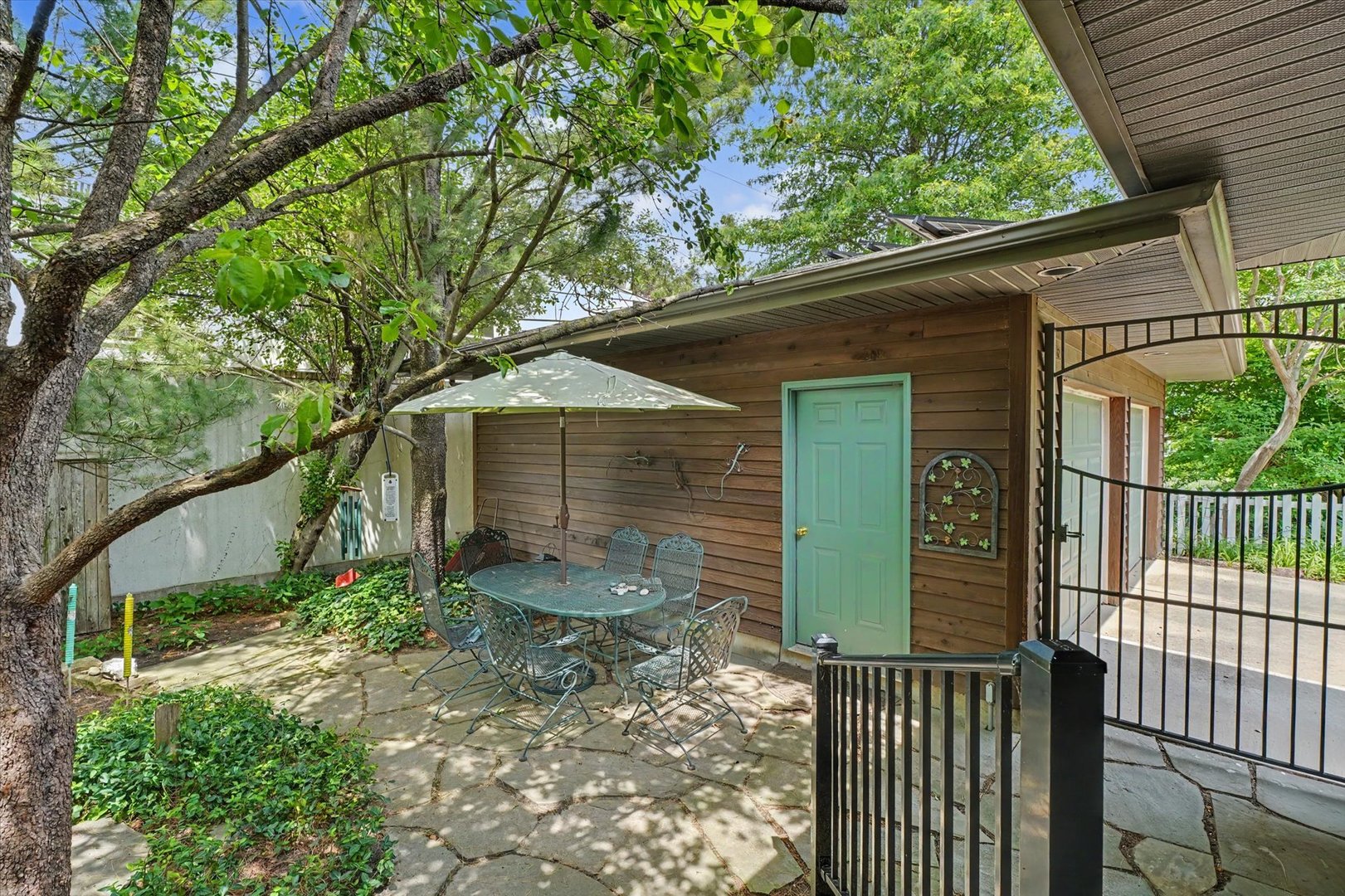 610 W Florida Avenue Property Photo 51