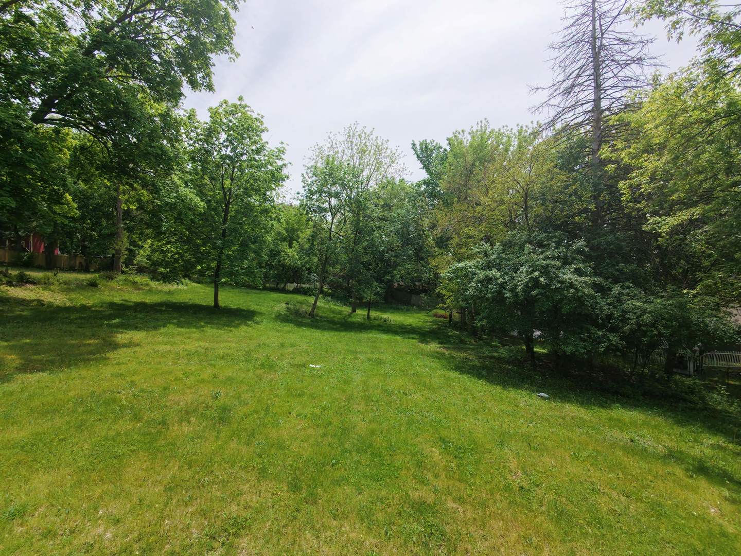 406 Barrington Avenue Property Photo 3