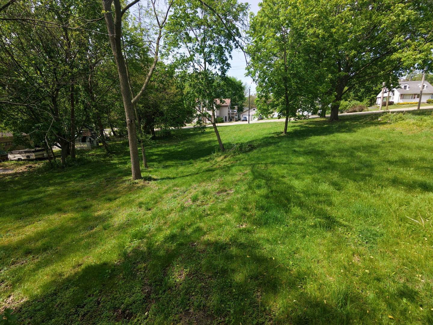406 Barrington Avenue Property Photo 4