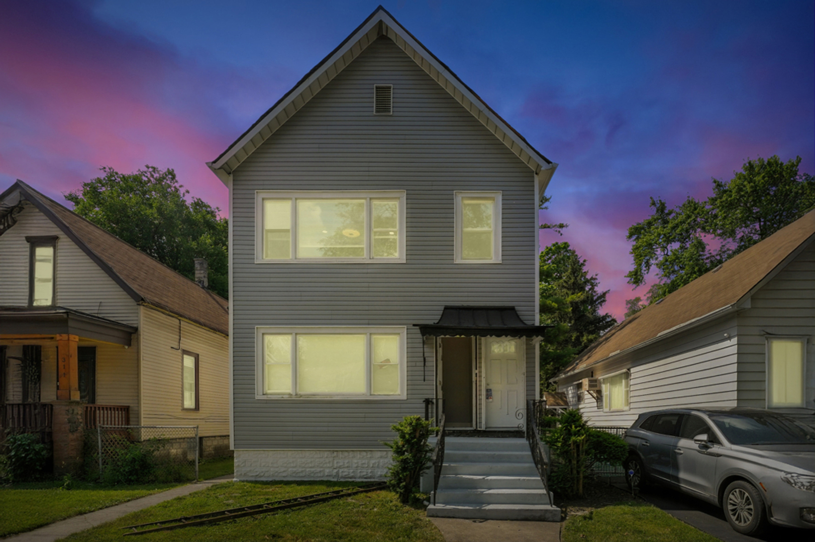 307 E 136th Place Property Photo 1
