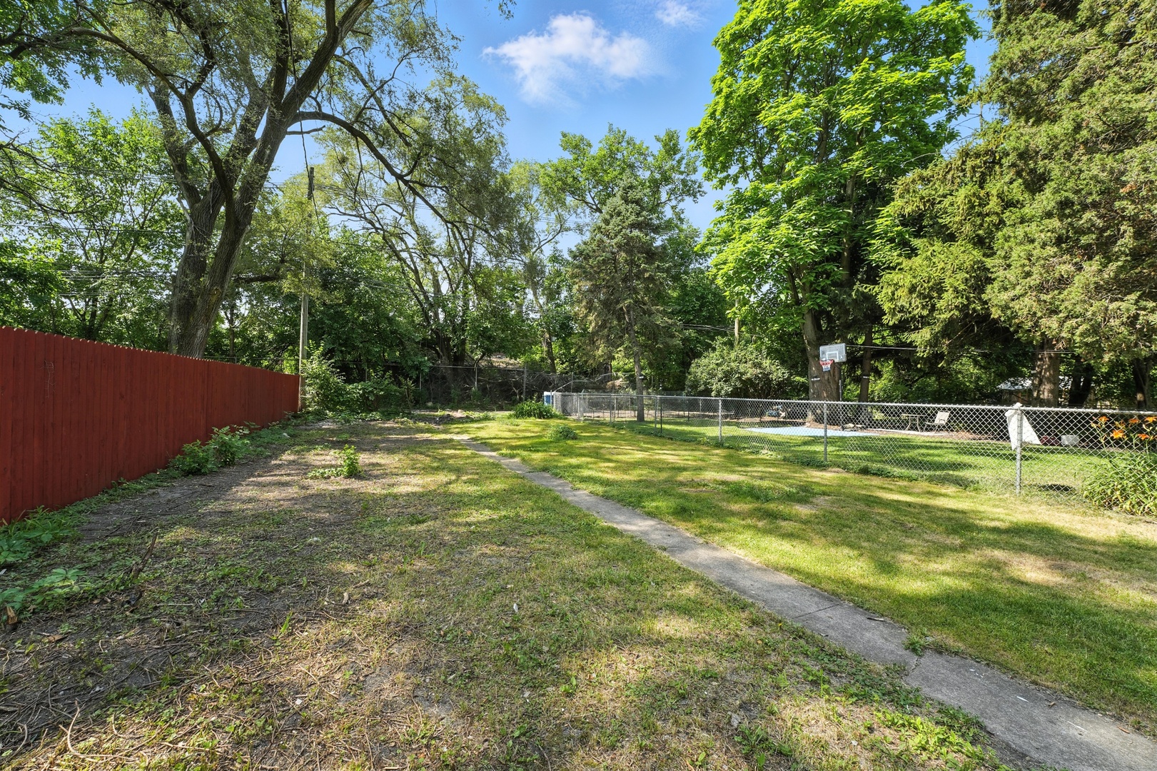 307 E 136th Place Property Photo 21