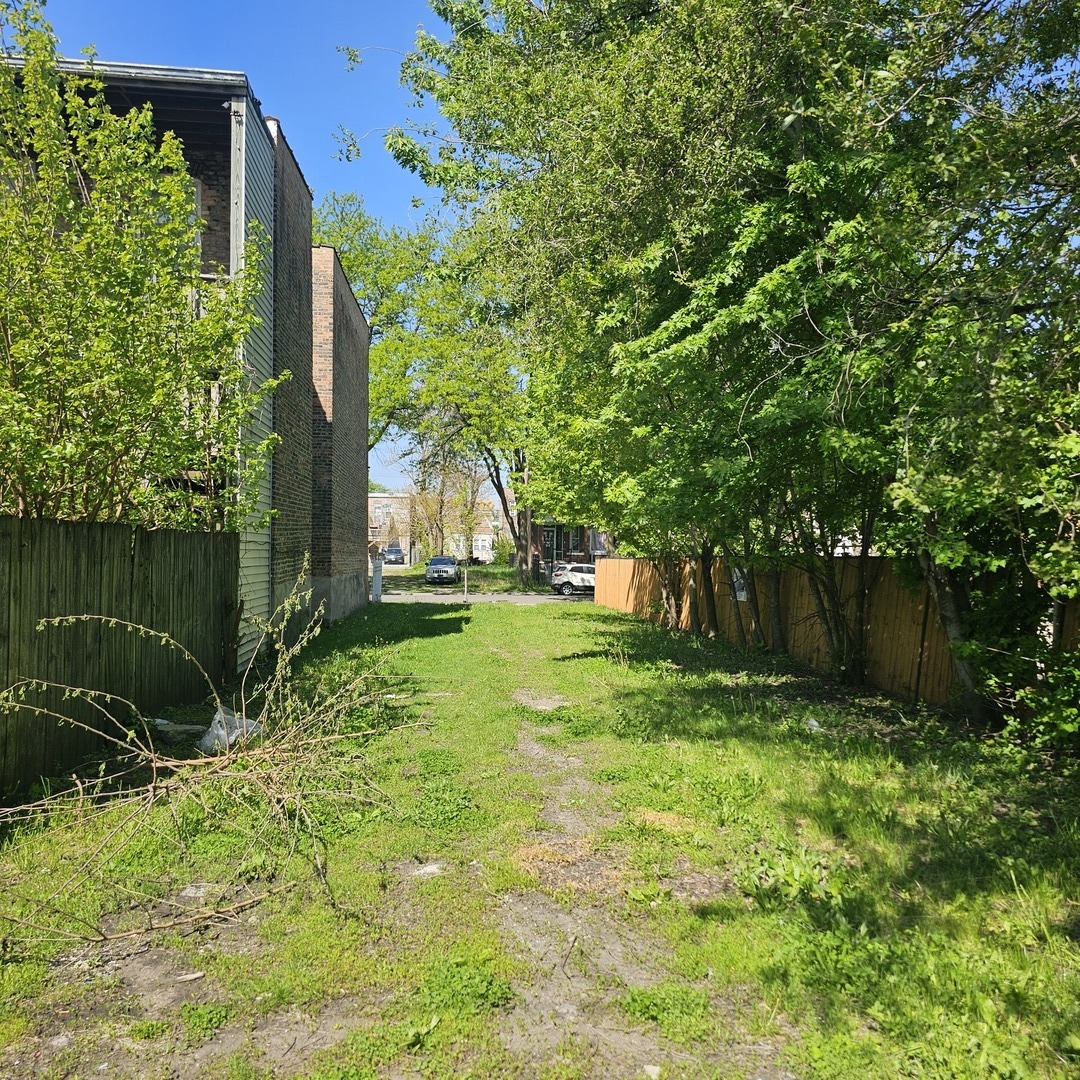 6507 S Marshfield Avenue Property Photo 3